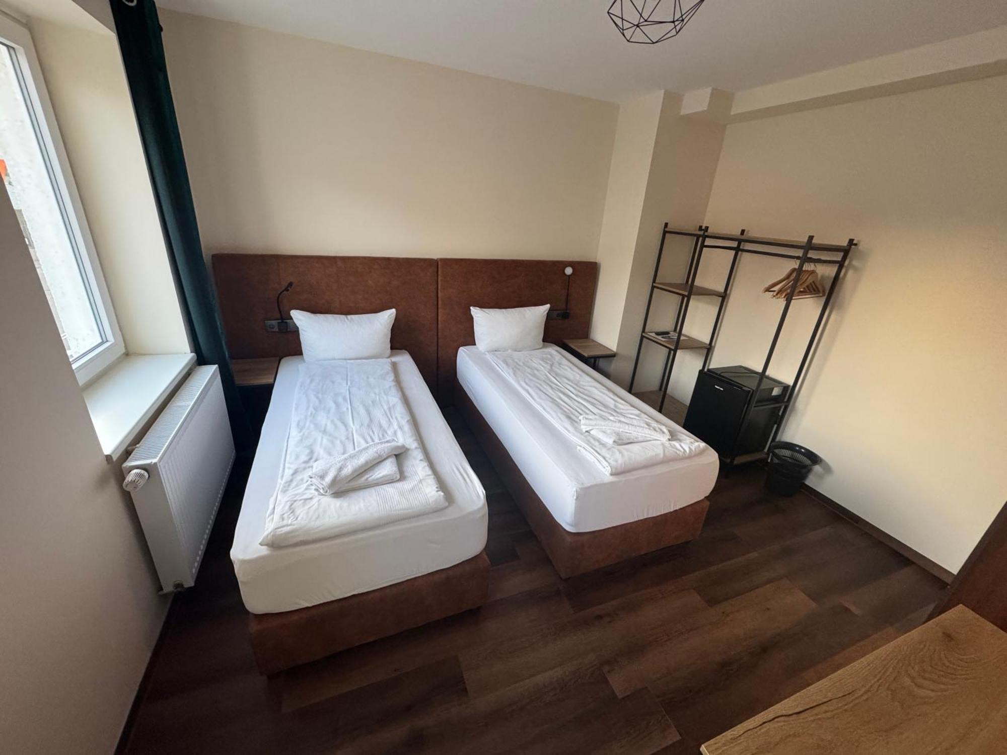 Hotel Capitol Zentrum - 24H - Friedrichshafen Zewnętrze zdjęcie